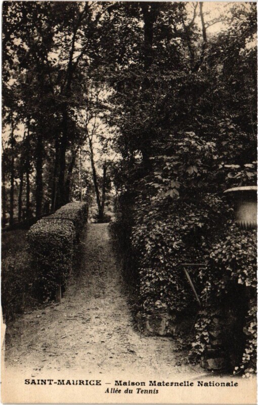 Carte postale ancienne St Maurice Maison Maternelle Nationale Allee du Tennis