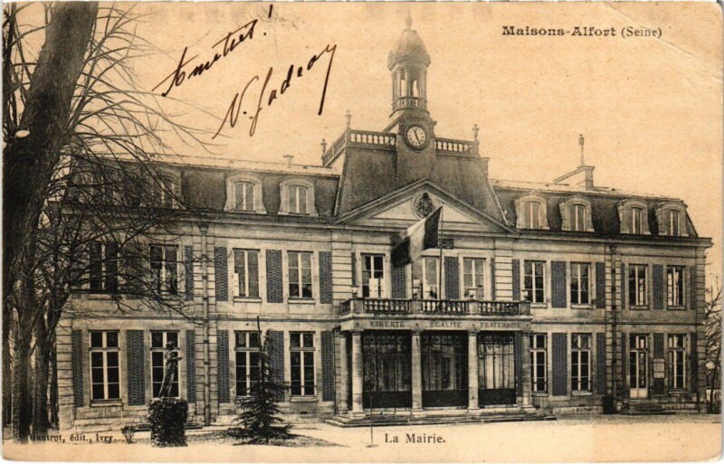 Carte postale ancienne Maisons Alfort La Mairie à Maisons-Alfort