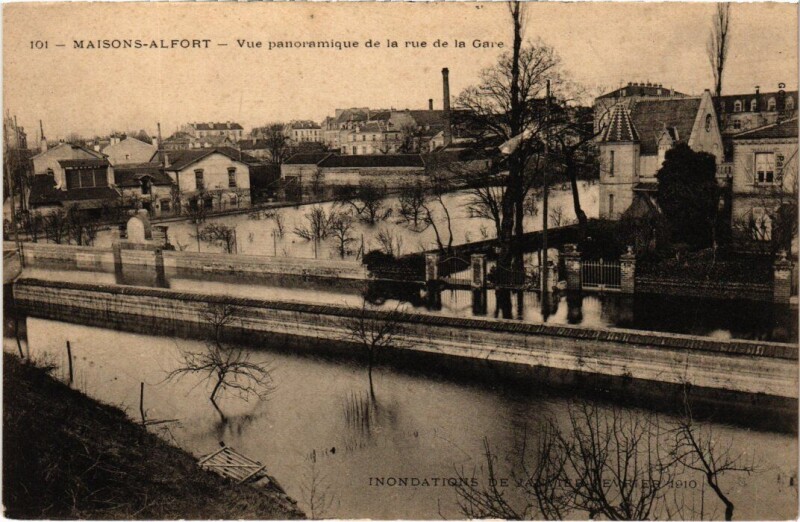 Carte postale ancienne Maisons Alfort vue panoramique à Maisons-Alfort