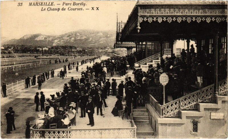 Carte postale ancienne Marseille - Parc Borely - Le Champ de Courses à Marseille