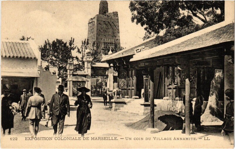 Carte postale ancienne Marseille - Expo Coloniale Un coin du Village Annamite à Marseille