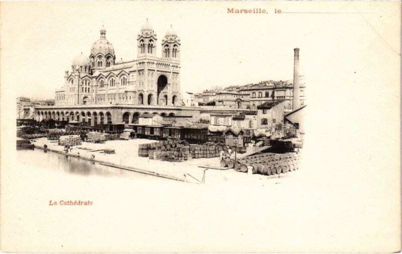 Carte postale ancienne Marseille La Cathedrale à Marseille