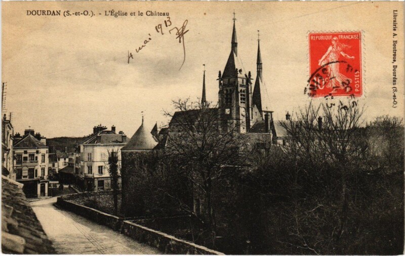 Carte postale ancienne Dourdan Eglise et le Chateau à Dourdan