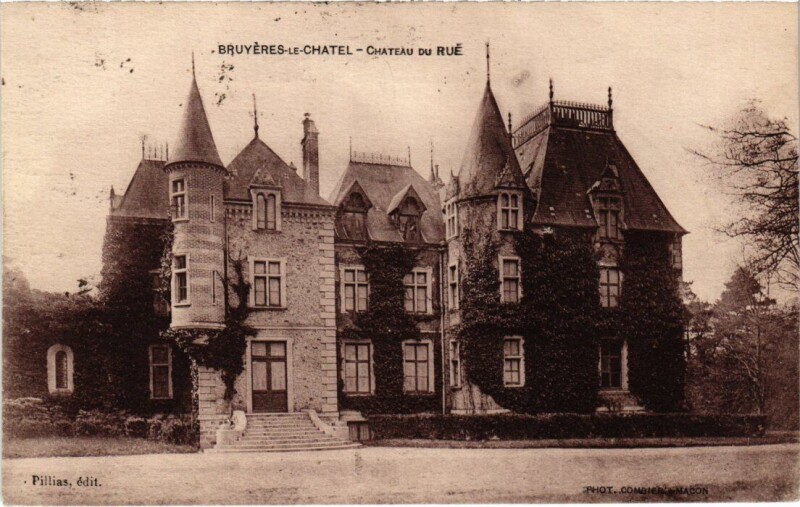 Carte postale ancienne Bruyeres le Chatel Chateau du Rue
