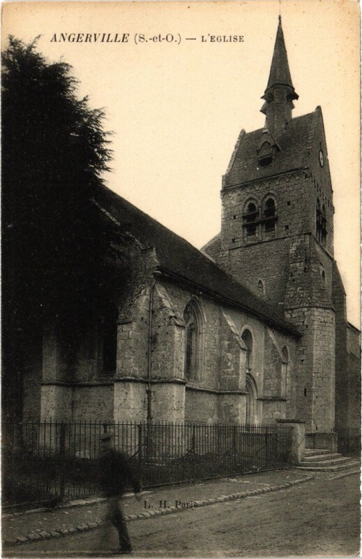 Carte postale ancienne Angerville Eglise à Angerville
