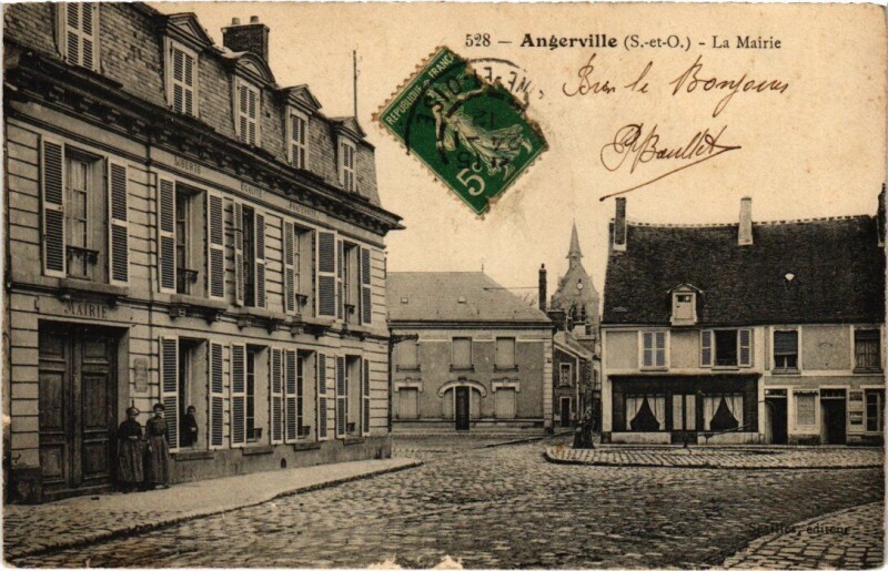 Carte postale ancienne Angerville La Mairie à Angerville