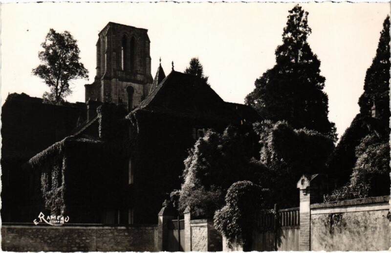 Carte postale ancienne Moulineux Le Chateau
