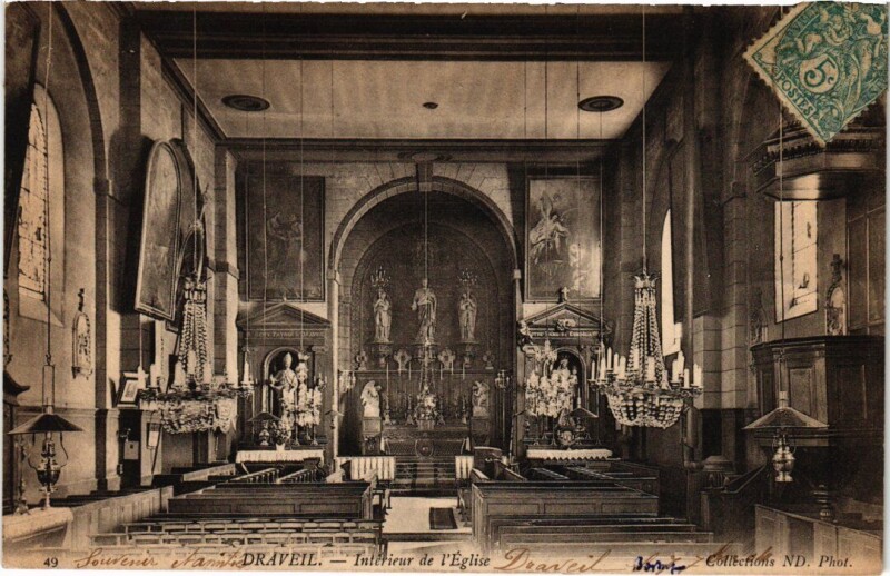 Carte postale ancienne Draveil Interieur de l'Eglise à Draveil