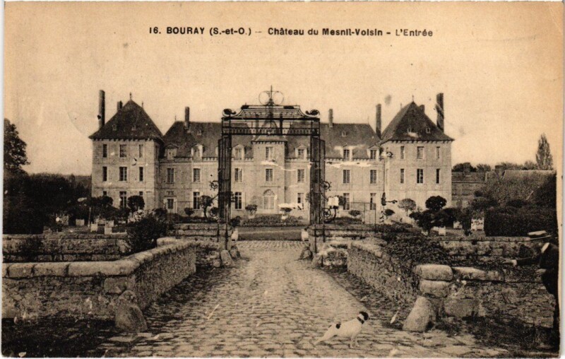 Carte postale ancienne Bouray Chateau du Mesnil Voisin entree