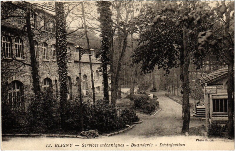 Carte postale ancienne Bligny Services mecaniques