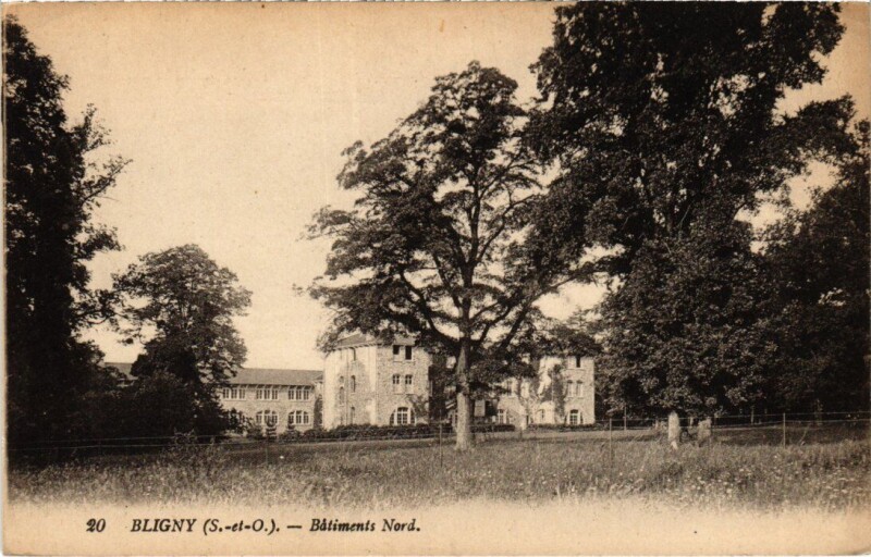 Carte postale ancienne Briis s Forges Bligny Batiments Nord