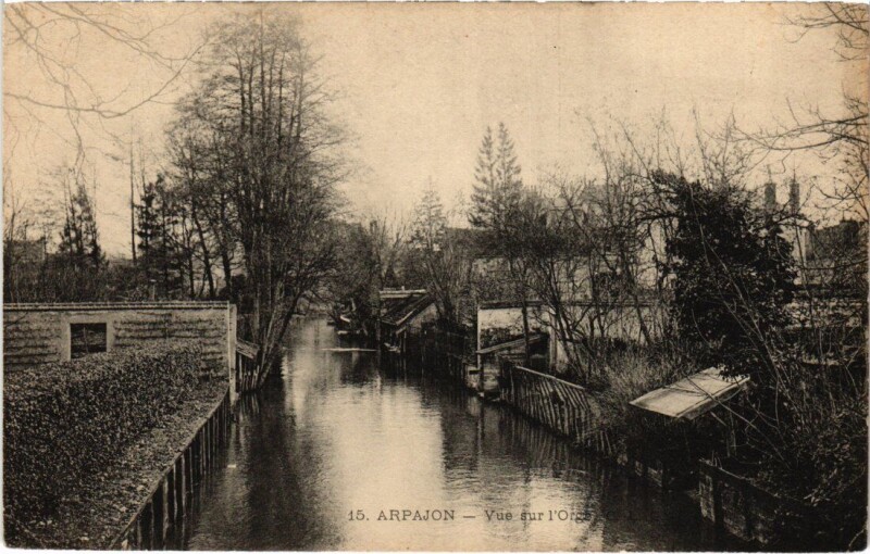 Carte postale ancienne Arpajon vue sur l'Orge à Arpajon