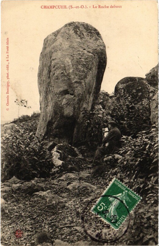 Carte postale ancienne Champcueil La Roche debout à Champcueil