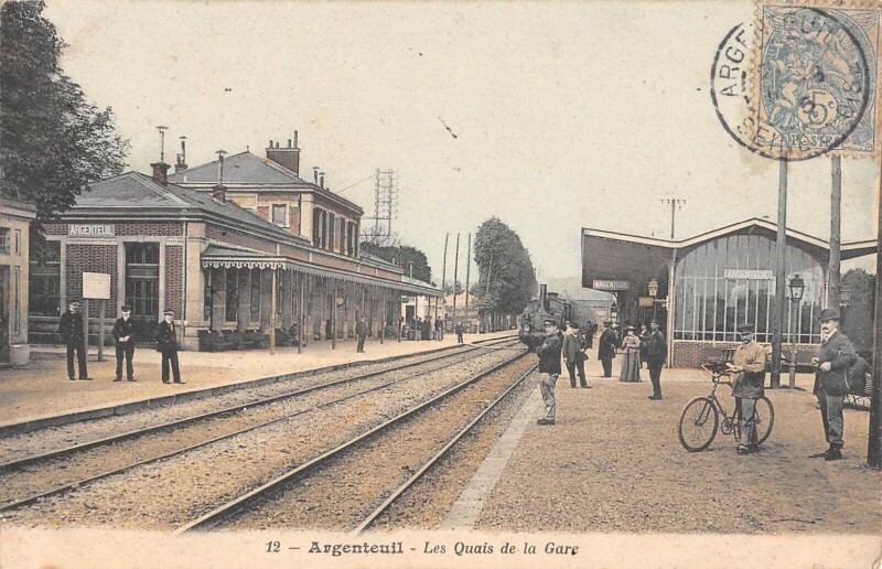 Carte postale ancienne Argenteuil - Les Quais De La Gare - Train à Argenteuil