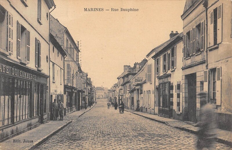 Carte postale ancienne Marines - Rue Dauphine à Marines