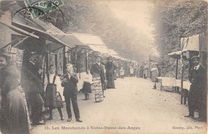 Carte postale ancienne Les Marchands A Notre Dame Des Anges