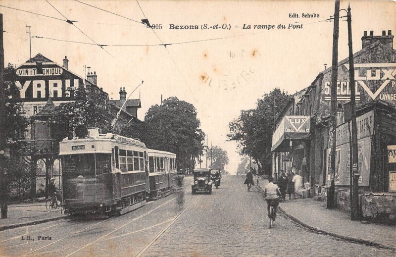 Carte postale ancienne Bezons - La Rampe Du Pont - Tramway à Bezons