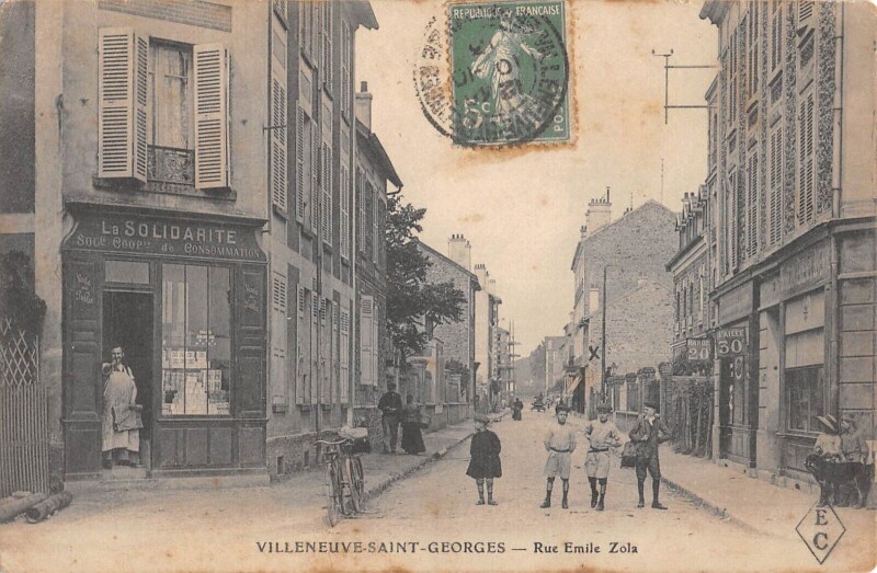 Carte postale ancienne Villeneuve Saint Georges / Rue Emile Zola à Villeneuve-Saint-Georges