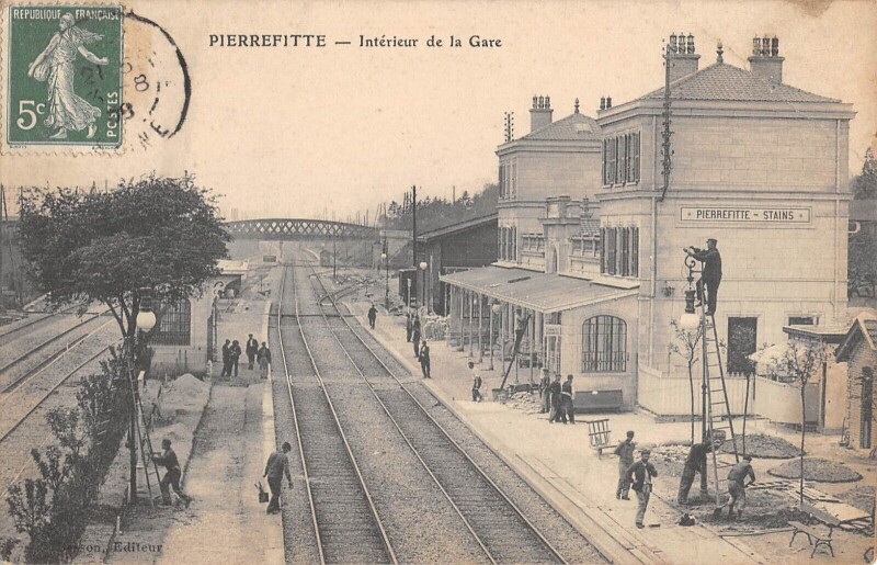 Carte postale ancienne Pierrefitte - Interieur De La Gare