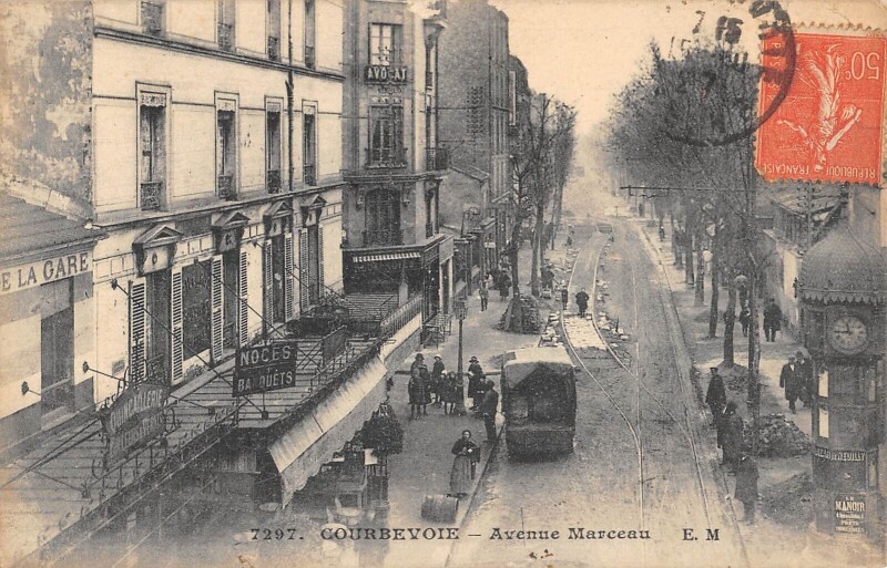 Carte postale ancienne Courbevoie - Avenue Marceau à Courbevoie