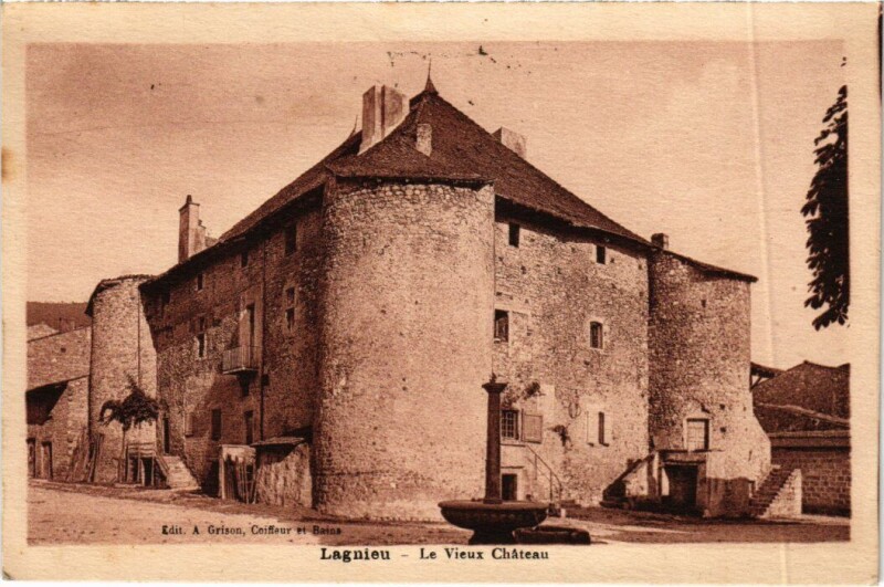 Carte postale ancienne Lagnieu Vieux Chateau à Lagnieu