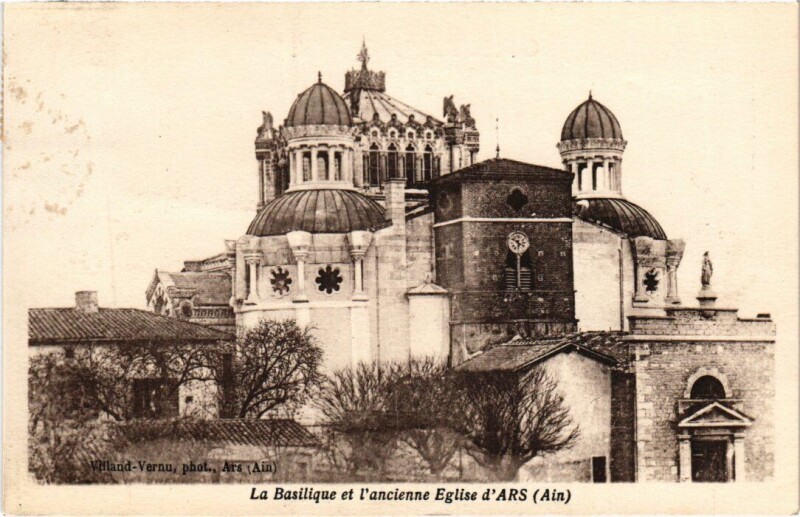 Carte postale ancienne Ars-sur-Formans Basilique et Ancienne Eglise à Ars-sur-Formans