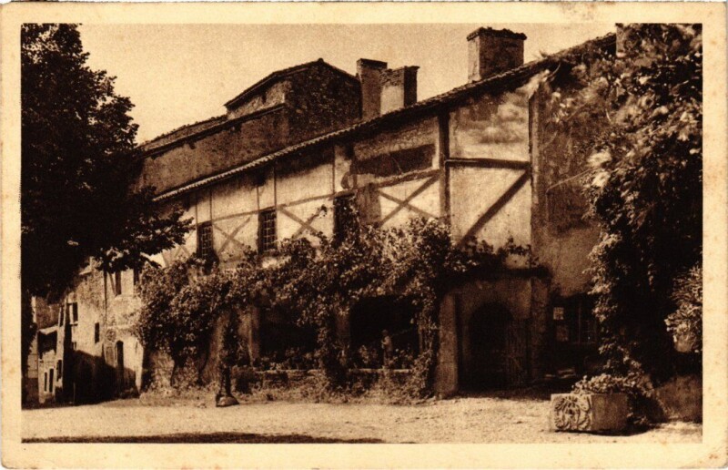 Carte postale ancienne Perouges Maison a Piliers - Musee