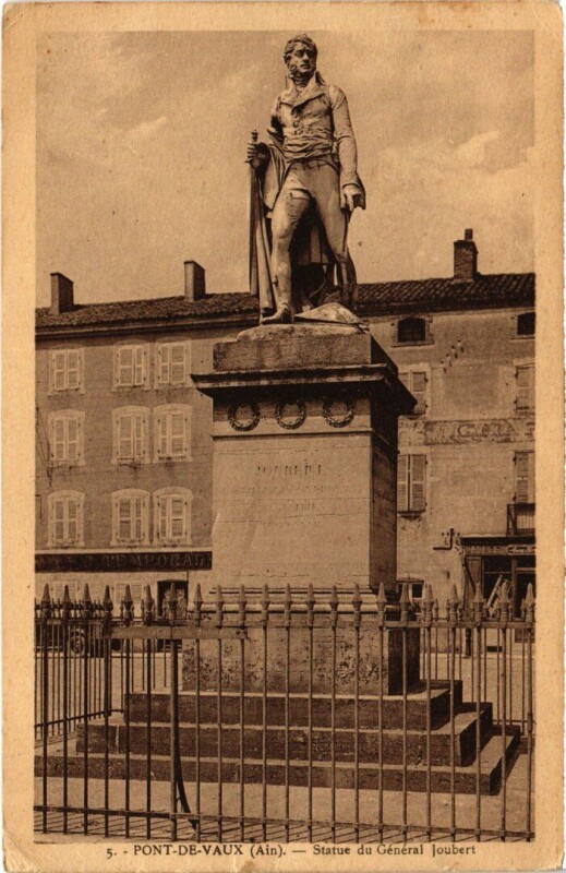 Carte postale ancienne Pont-de-Vaux Statue du General Joubert à Pont-de-Vaux