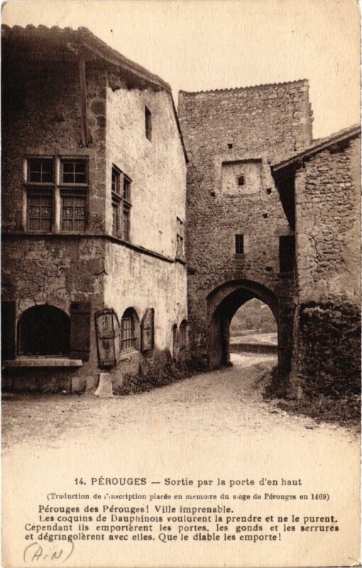 Carte postale ancienne Perouges Sortie par la Porte d'en Haut