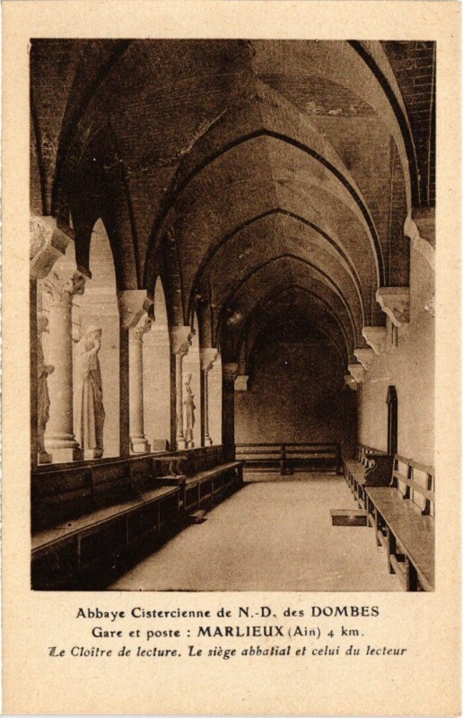 Carte postale ancienne Abbaye Cistercienne de N.-D. des Dombes - Cloitre de Lecture