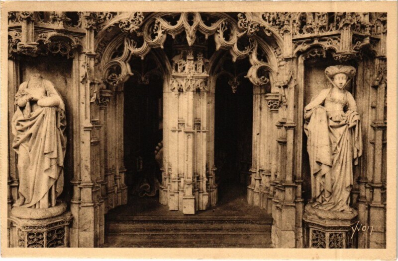 Carte postale ancienne Bourg-en-Bresse L'Eglise de Brou à Bourg-en-Bresse