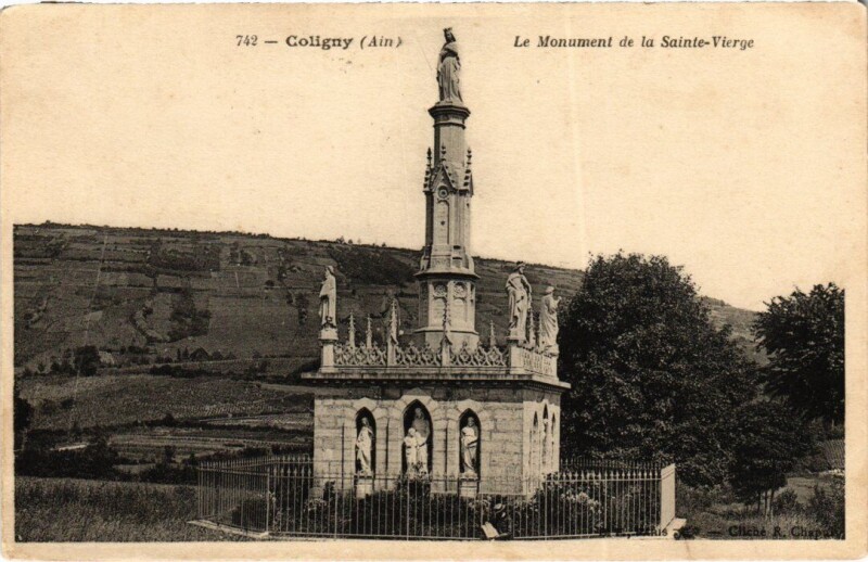 Carte postale ancienne Coligny Le Monument de la Sainte-Vierge à Coligny