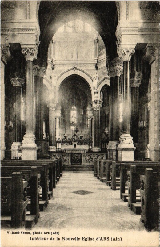 Carte postale ancienne Ars-sur-Formans Nouvelle Eglise - Interieur à Ars-sur-Formans