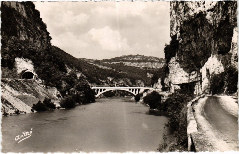 Carte postale ancienne Belley Pont de la Balme à Belley