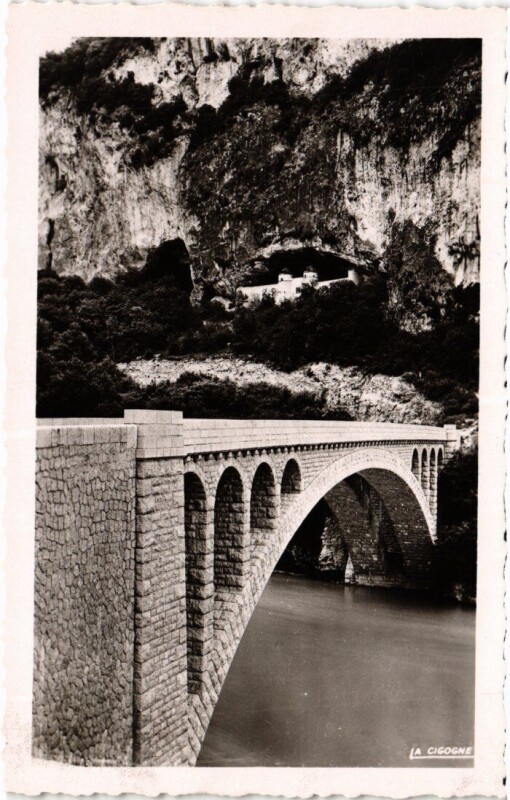 Carte postale ancienne Belley Nouveau Pont de la Balme à Belley