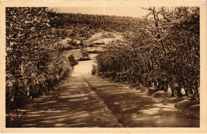 Carte postale ancienne Hauteville-Lompnes Effet de Neige