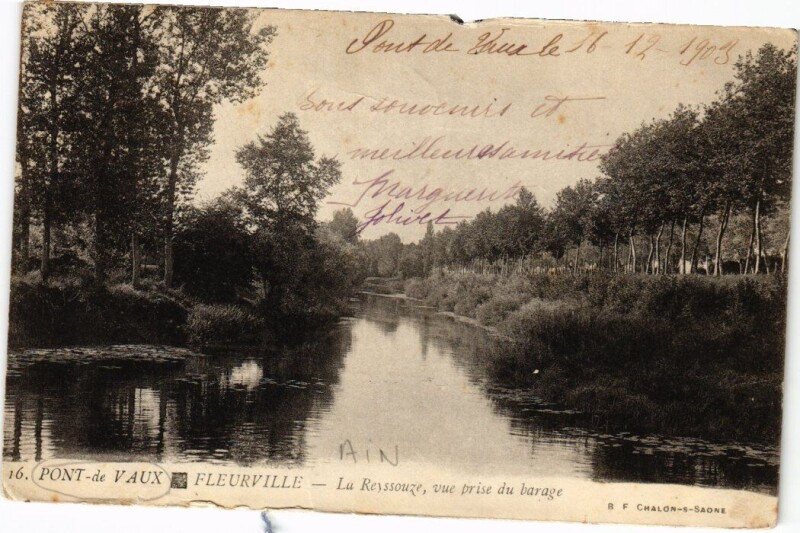 Carte postale ancienne Pont-de-Vaux Fleurville - La Reyssouze - Vue prise du Barrage à Pont-de-Vaux