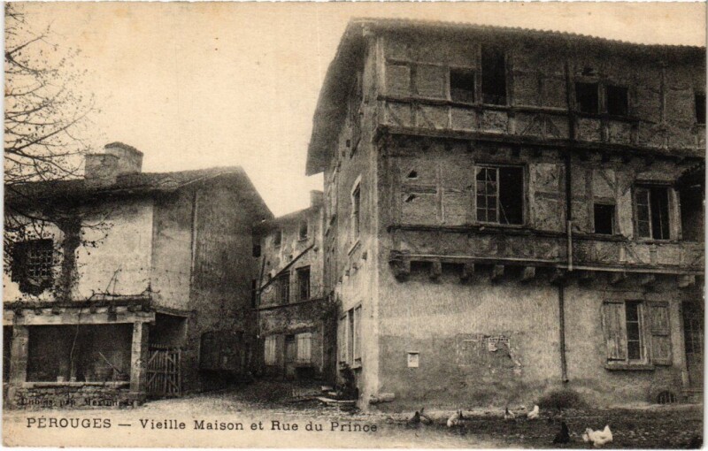 Carte postale ancienne Perouges Vieille Maison et Rue de Prince