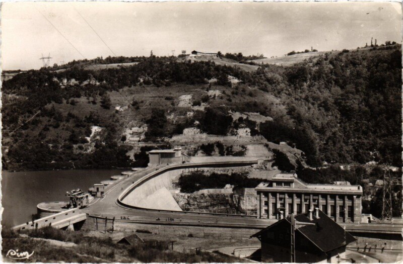 Carte postale ancienne Genissiat Centrale Leon Perrier - Batiment Administratif