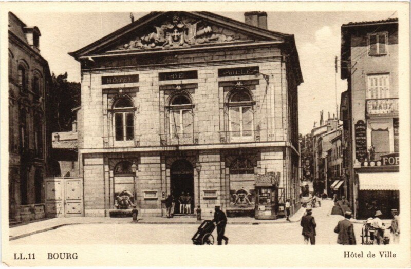 Carte postale ancienne Bourg-en-Bresse Hotel de Ville à Bourg-en-Bresse