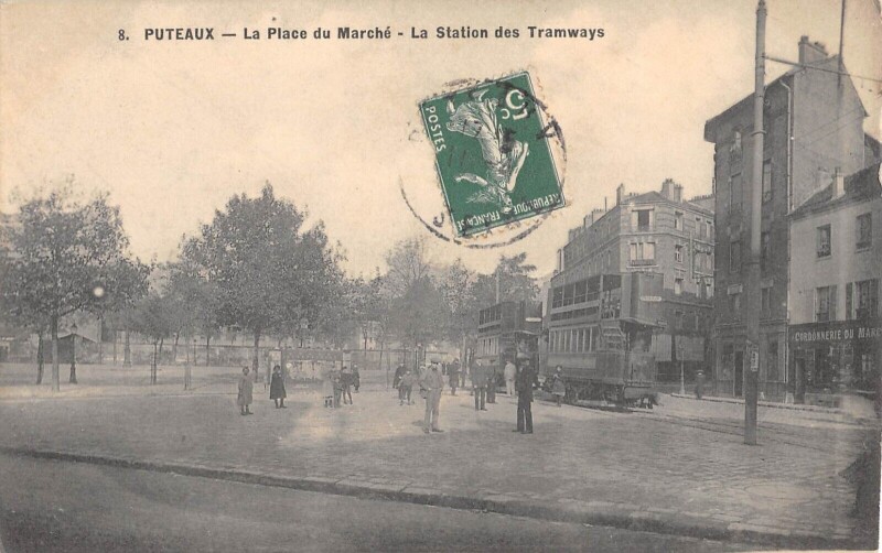 Carte postale ancienne Puteaux - Place Du Marche - Station Des Tramways à Puteaux