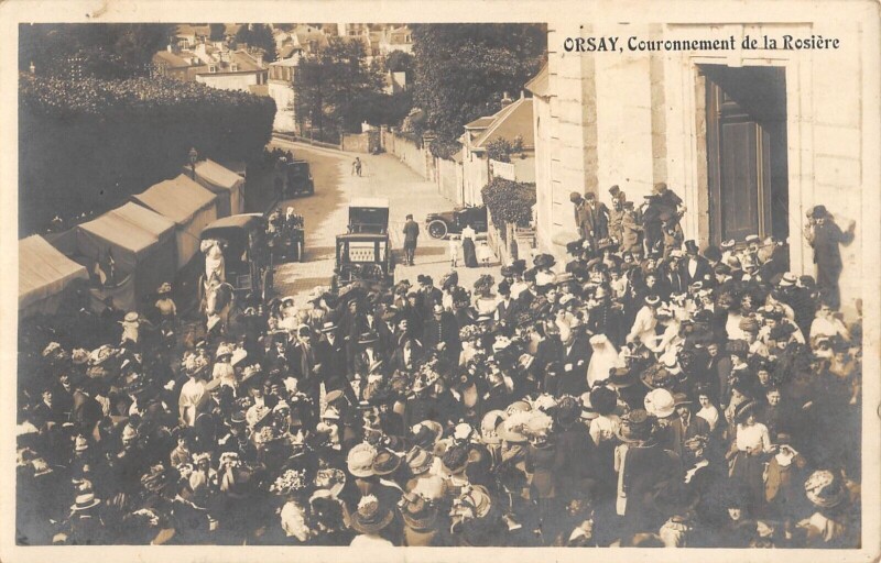 Carte postale ancienne Orsay - Couronnement De La Rosiere - Carte Photo à Orsay