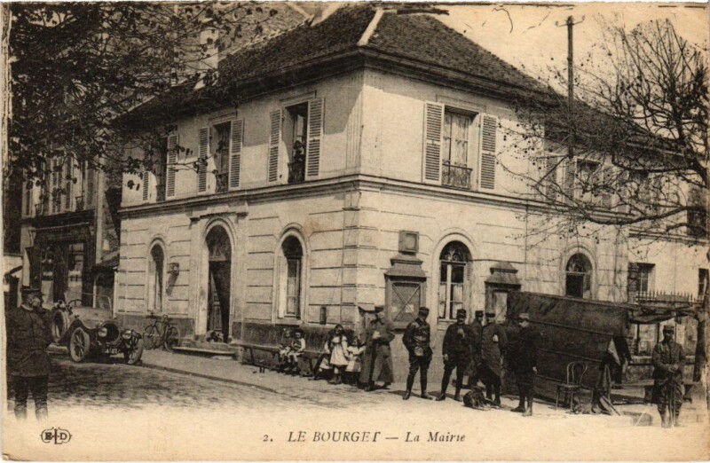 Carte postale ancienne Le Bourget La Mairie au Bourget