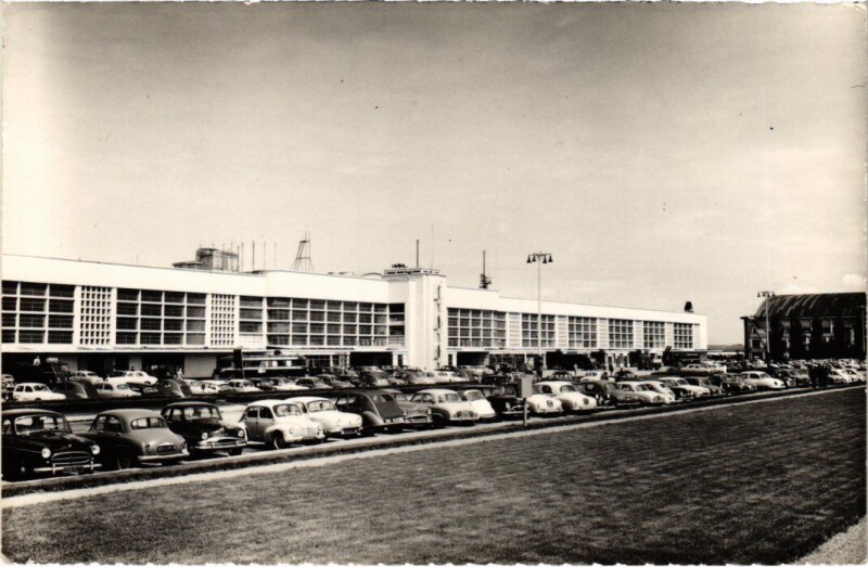 Carte postale ancienne Le Bourget Aeroport au Bourget