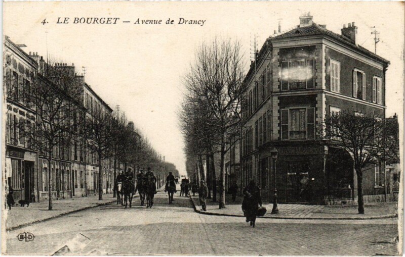Carte postale ancienne Le Bourget Avenue de Drancy au Bourget