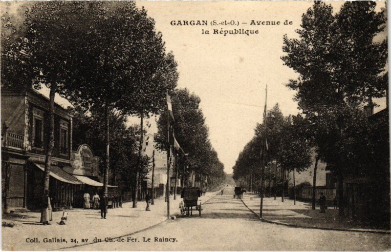 Carte postale ancienne Livry Gargan Avenue de la Republique à Livry-Gargan