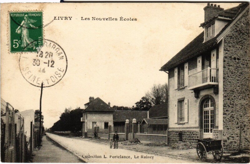 Carte postale ancienne Livry Gargan Les Nouvelles Ecoles à Livry-Gargan