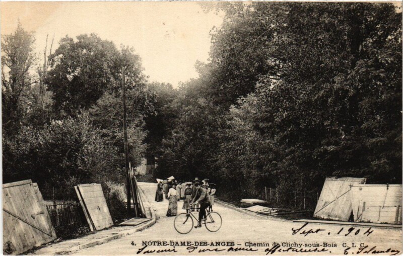 Carte postale ancienne Chemin de Clichy Notre Dame des Anges