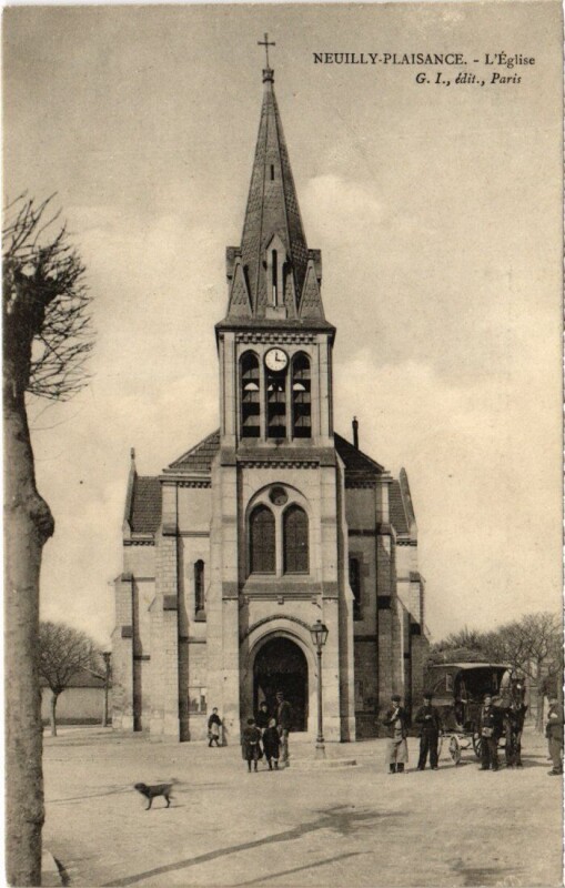 Carte postale ancienne Neuilly s Marne Eglise