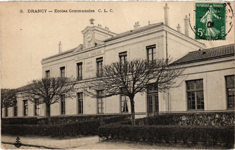 Carte postale ancienne Drancy Ecoles Communales à Drancy